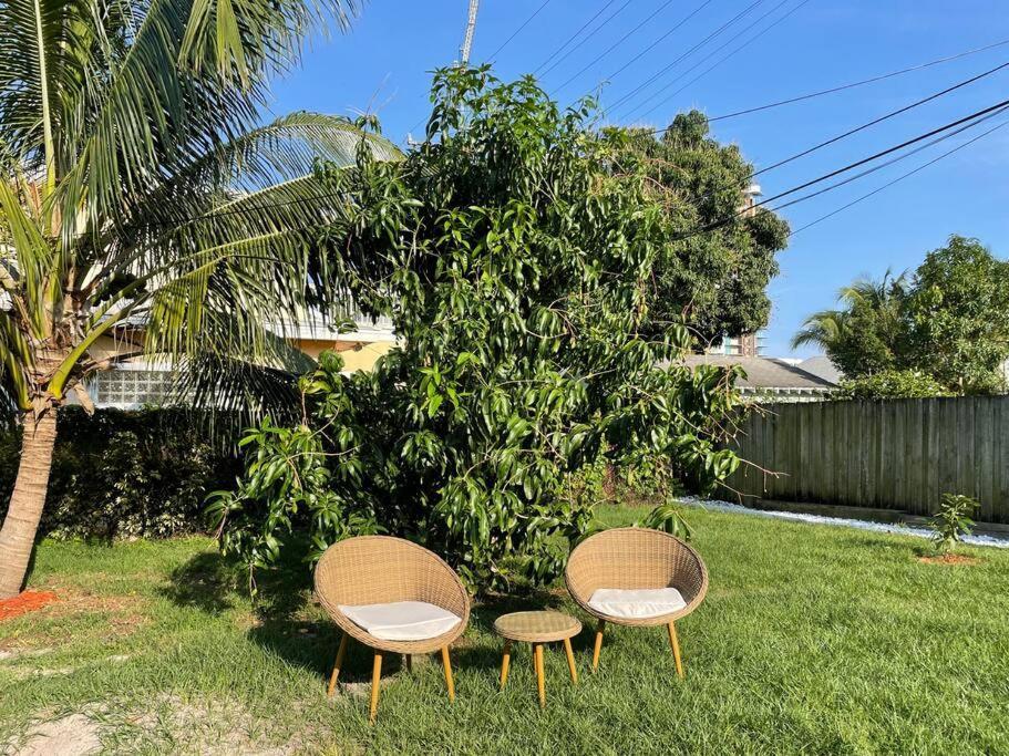 Hot Tub, Tiki Bar, Outdoor Shower, Near Intercoastal Waterway! Уэст-Палм-Бич Экстерьер фото