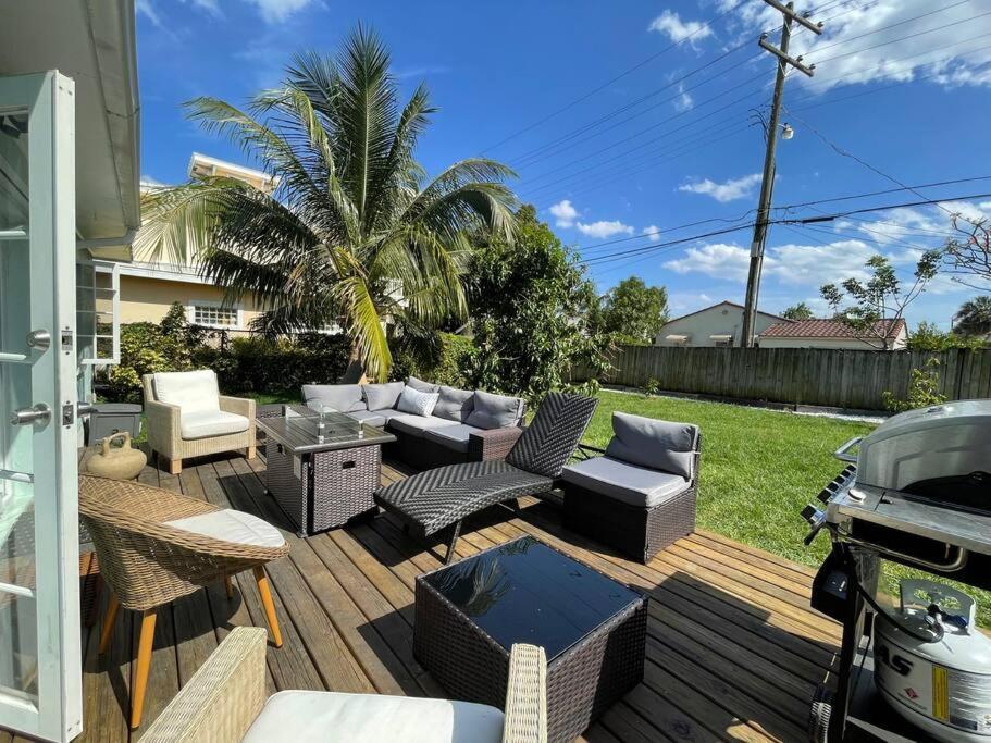 Hot Tub, Tiki Bar, Outdoor Shower, Near Intercoastal Waterway! Уэст-Палм-Бич Экстерьер фото